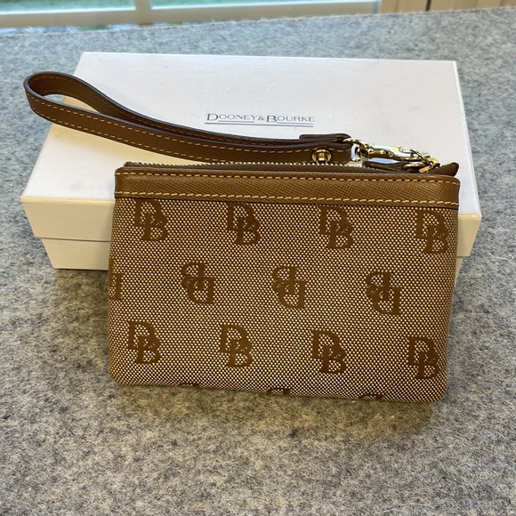 Dooney & Bourke Medium Wristlet - Picture 2 of 6
